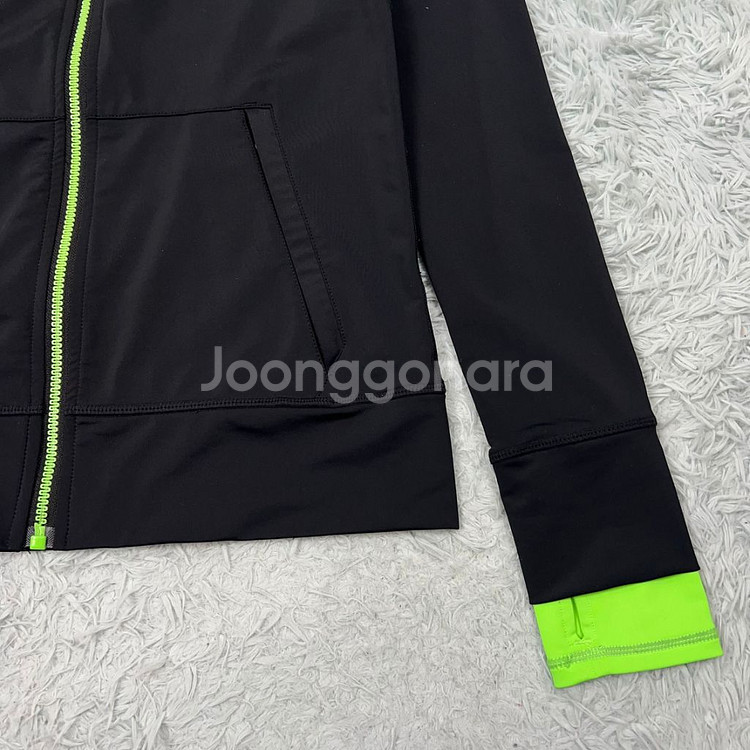 디스커버리 익스페디션 여성 형광그린 래쉬가드 90--5