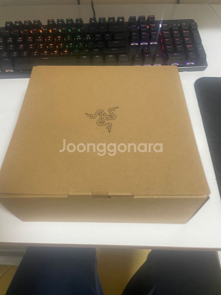 레이저 울버린 V3 컨트롤러 토너먼트 패드 실사용20분--2