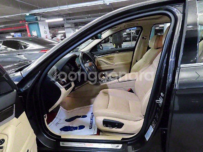 @15년식 5시리즈(6세대) 520d xDrive 럭--5
