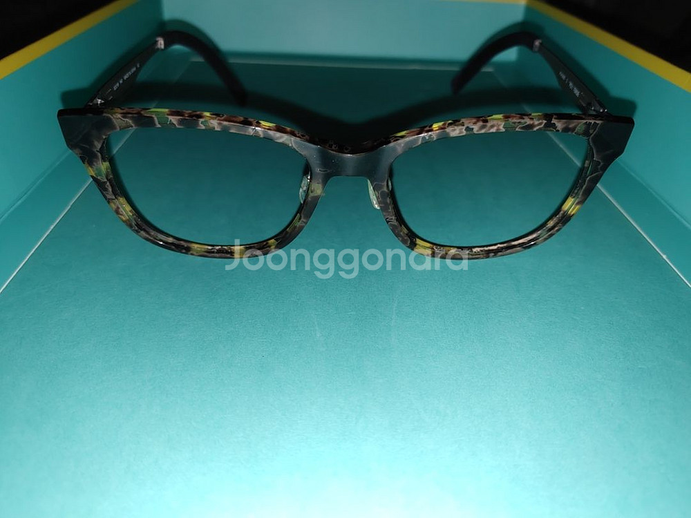 pezverde 페즈베르데 안경테 뿔테 티타늄 호피--1