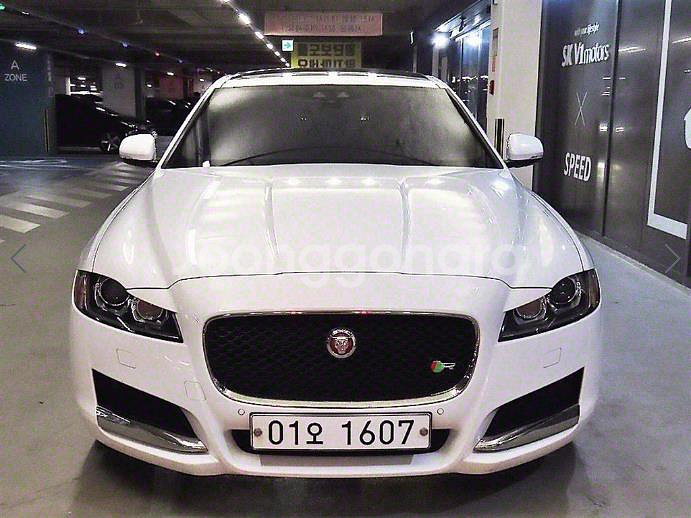 @18년식 XF(2세대) 2.0 20d AWD 프레스--1