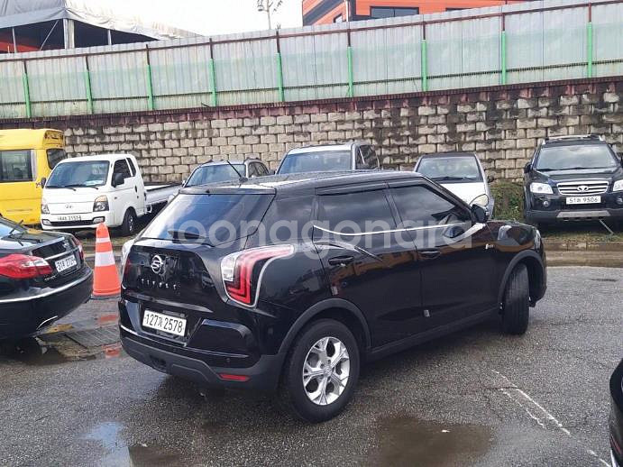 @20년식 베리 뉴 티볼리 1.5 가솔린 2WD V1--1
