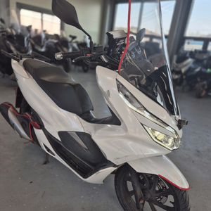 pcx125 20년형 2만 앞뒤블박 롱스크린 셋팅판매합