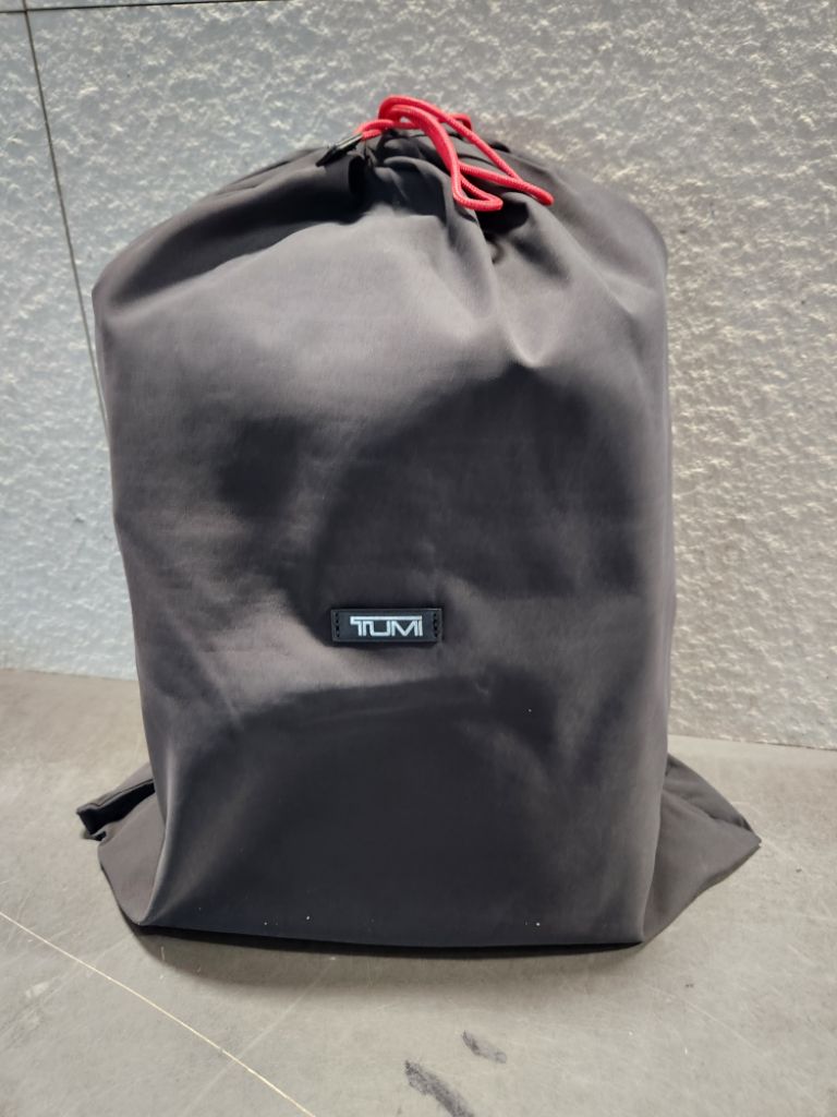 투미 알파 슬림 리플렉티브 자카트 백팩