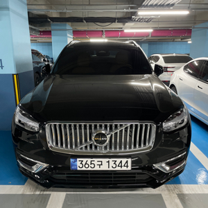 볼보 XC90 B6 24년 9월 출고 판매합니다.