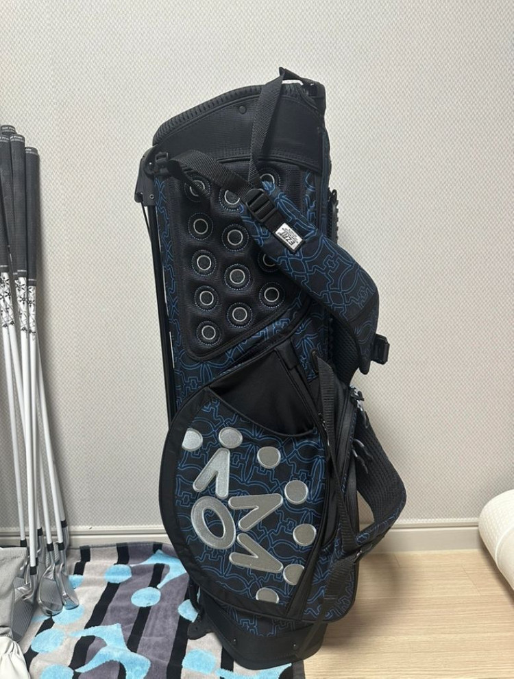 (급처)21 스카티카메론 스탠드백 도그 월페이퍼--1