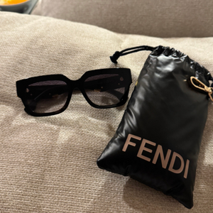 FENDI (펜디) 선글라스