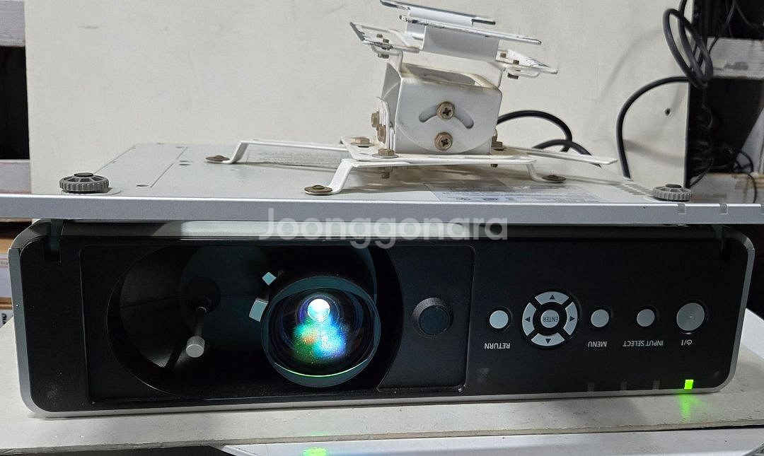 빔프로젝터 파나소닉 pt-f200ea 팔아봅니다--1