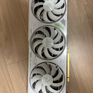 manli 4070ti 슈퍼 화이트 팝니다