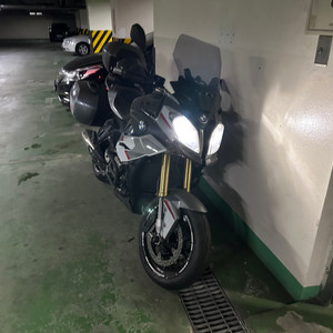 16년식 s1000xr 판매합니다