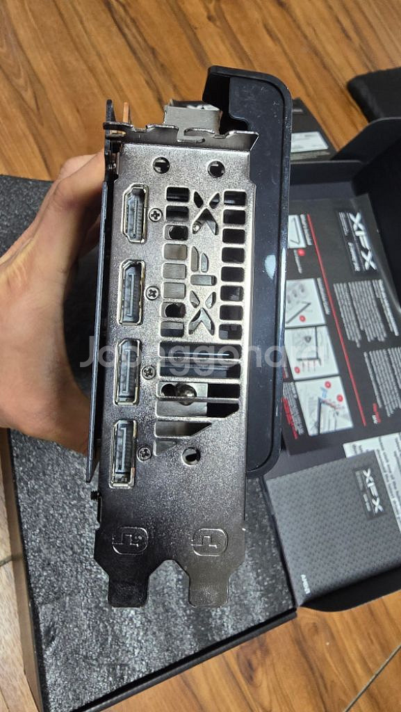 xfx swft 319 6800xt 팝니다--3
