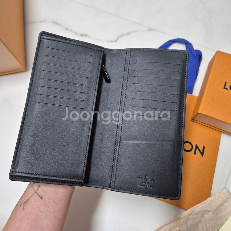 루이비통 브라짜월릿 새거 M62900--1