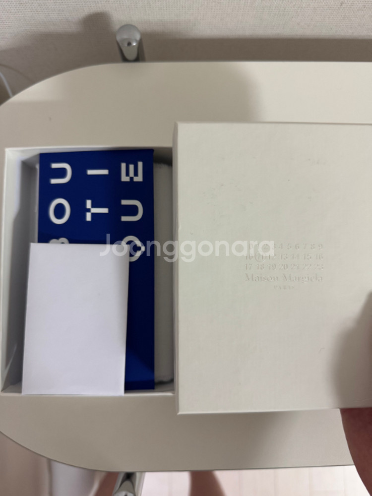 메종마르지엘라 반지갑 민트색상--8