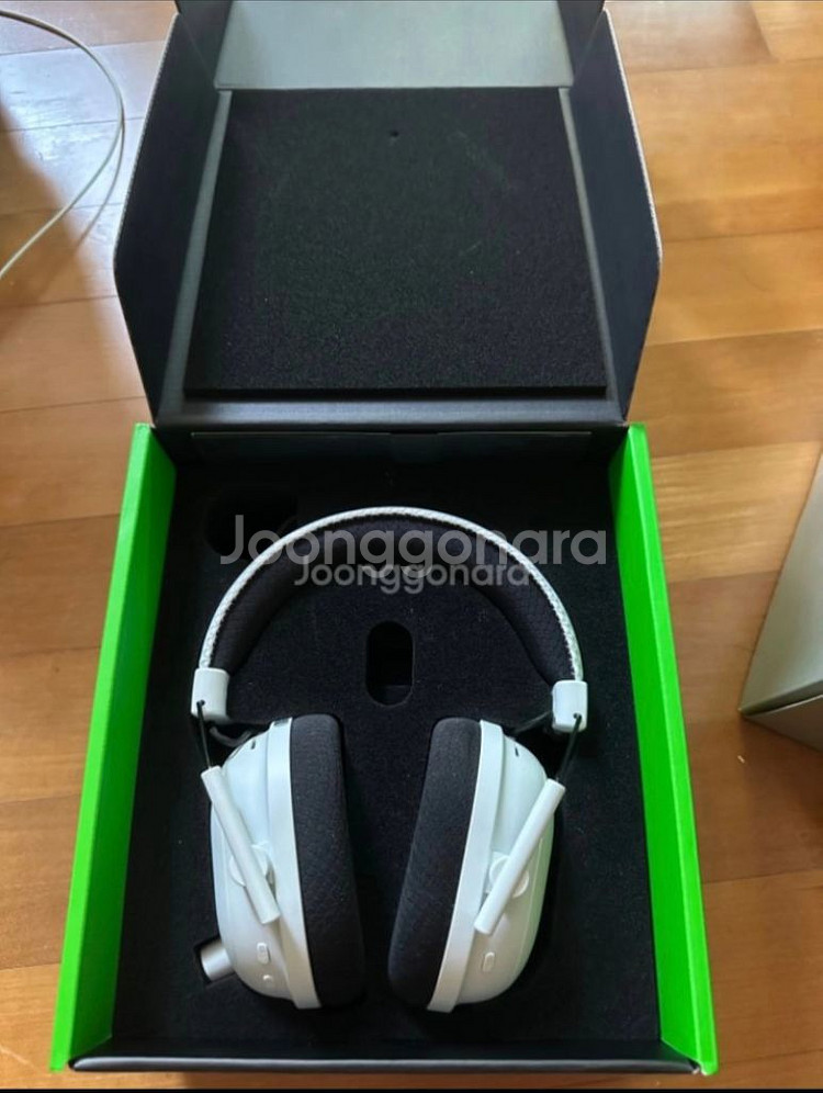 레이저 블랙샤크 V2 Pro--1
