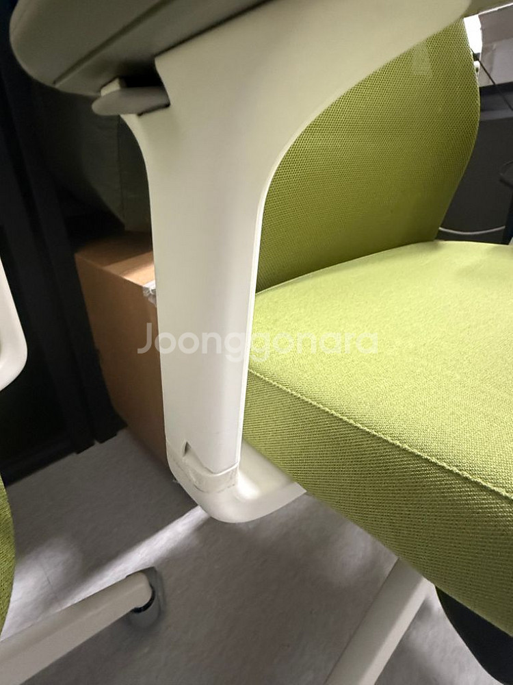 시디즈 의자 T402HLA--6