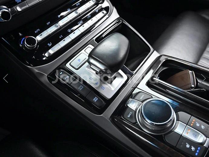 @17년식 EQ900 3.8 GDi AWD 럭셔리 전--8