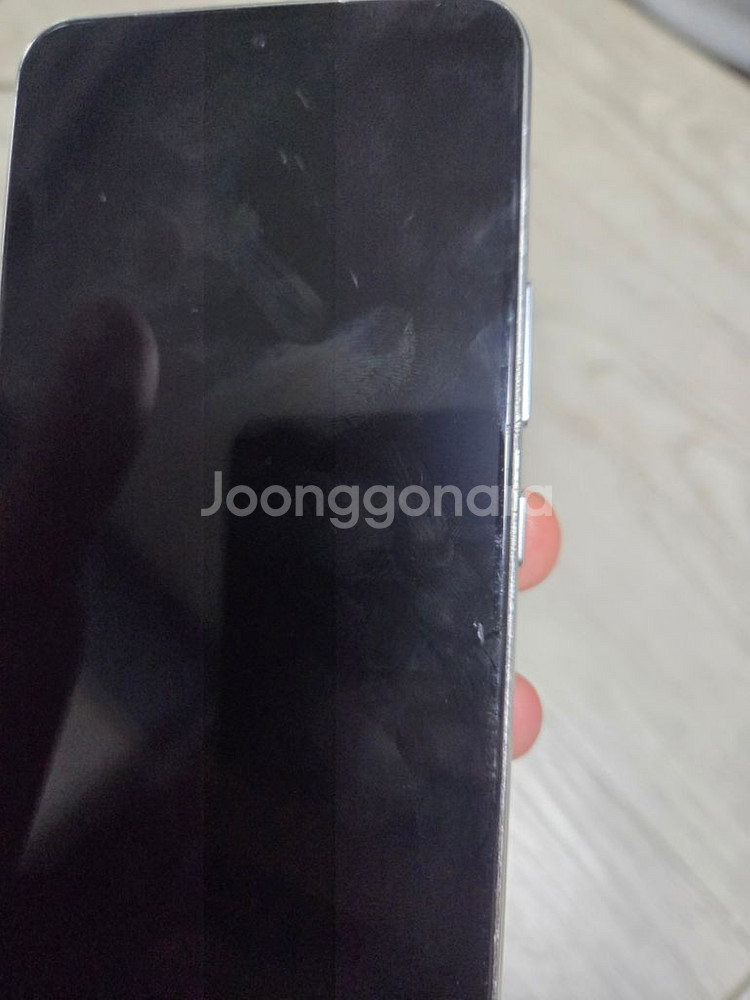 갤럭시 S22 화이트 256GB 판매합니다!--3