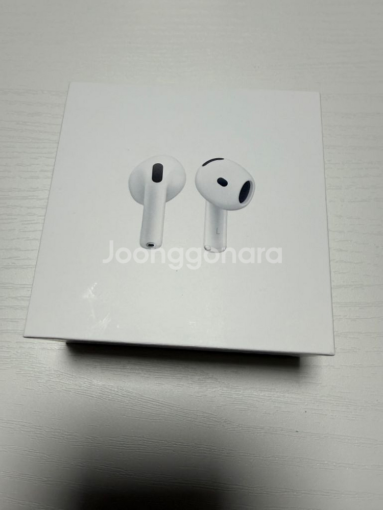 에어팟4 유선충전 미개봉 새제품 판매합니다--0