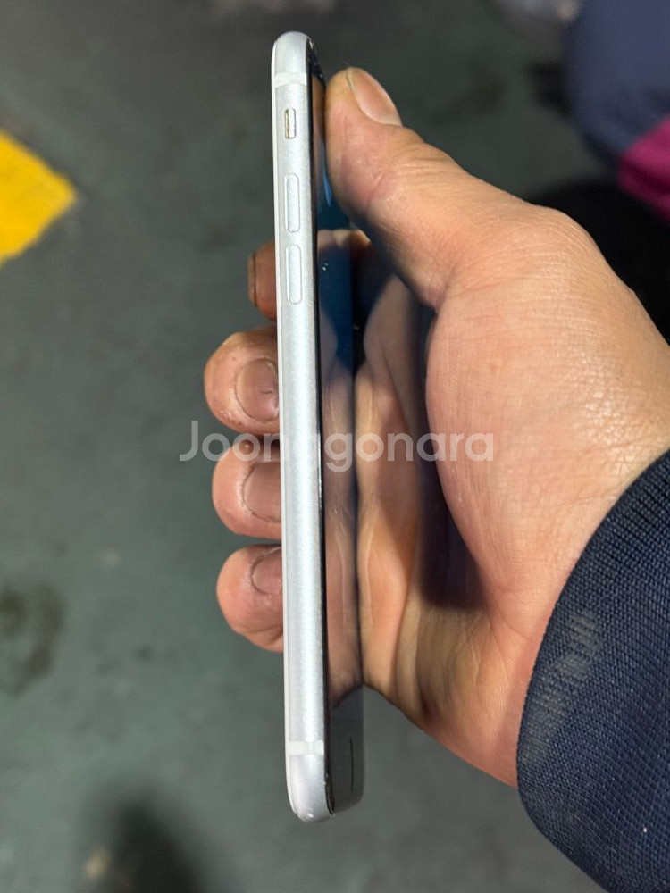 아이폰SE2 64GB 화이트--6