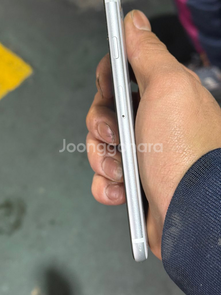 아이폰SE2 64GB 화이트--5