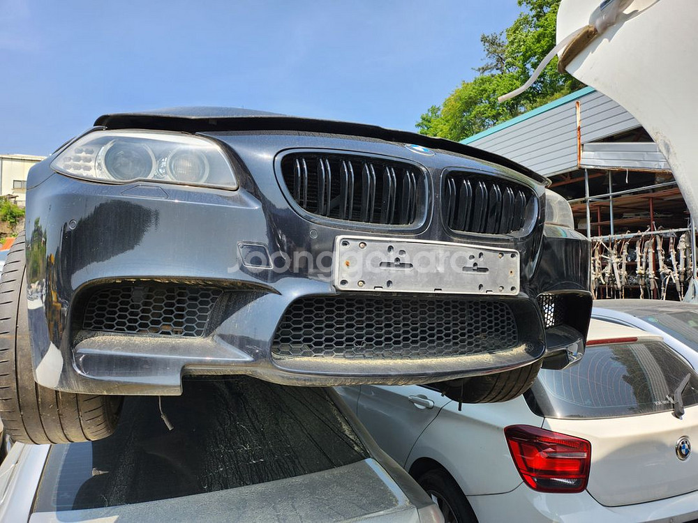 bmw M5 부속 부품 각개 판매 합니다.--3