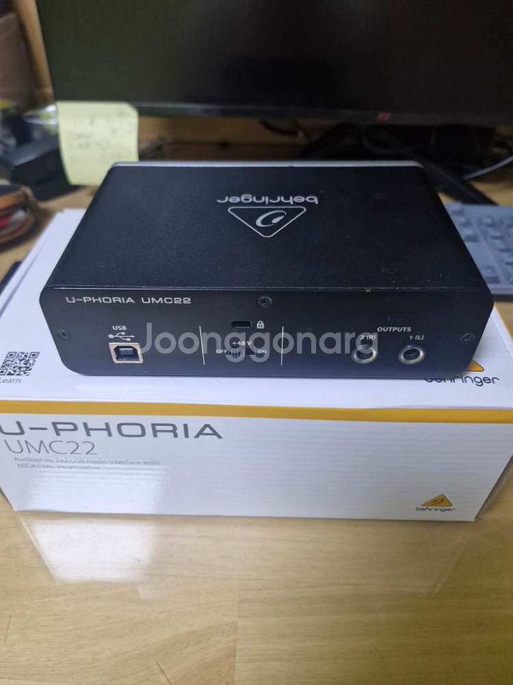 베링거 U-PHORIA UMC22 오디오 인터페이스--2