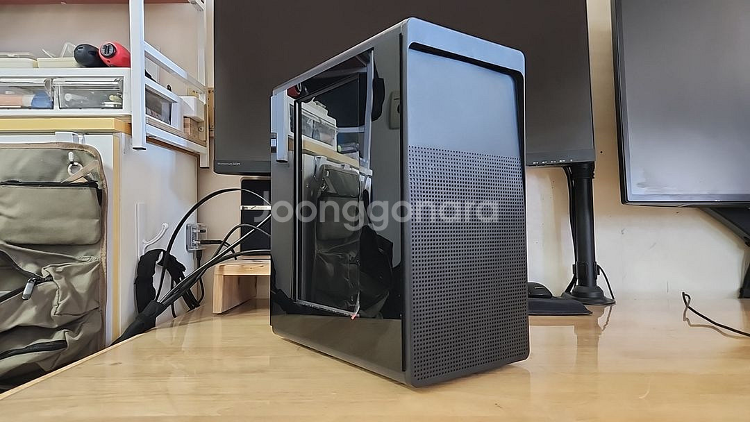 [안성] 측면 모니터를 장착한 깔끔한 컴퓨터--1