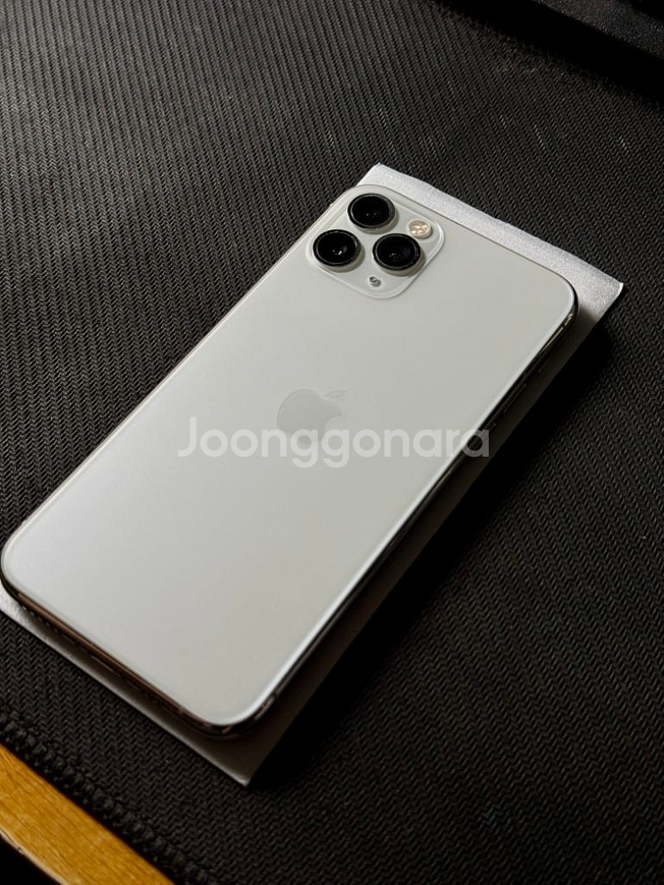 아이폰11프로 64gb A급 풀박스 + 케이스--1