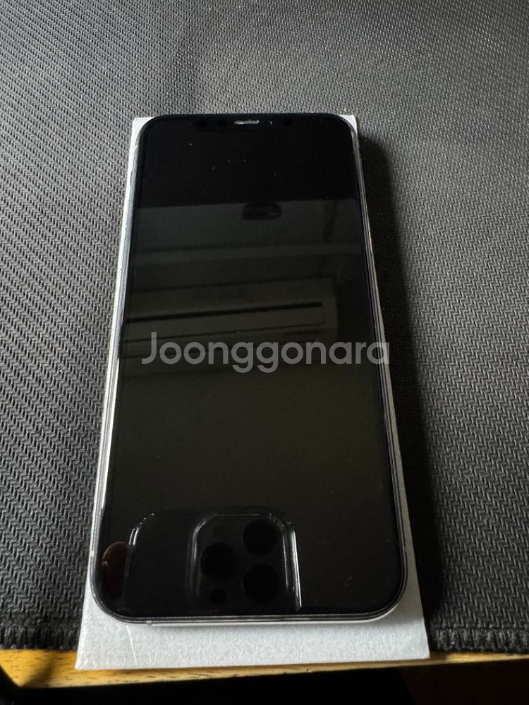 아이폰11프로 64gb A급 풀박스 + 케이스--3