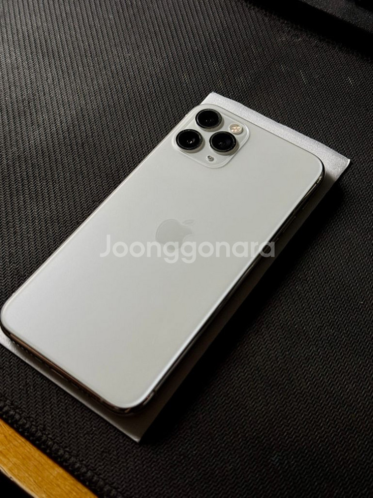 아이폰11프로 64gb A급 풀박스 + 케이스--9