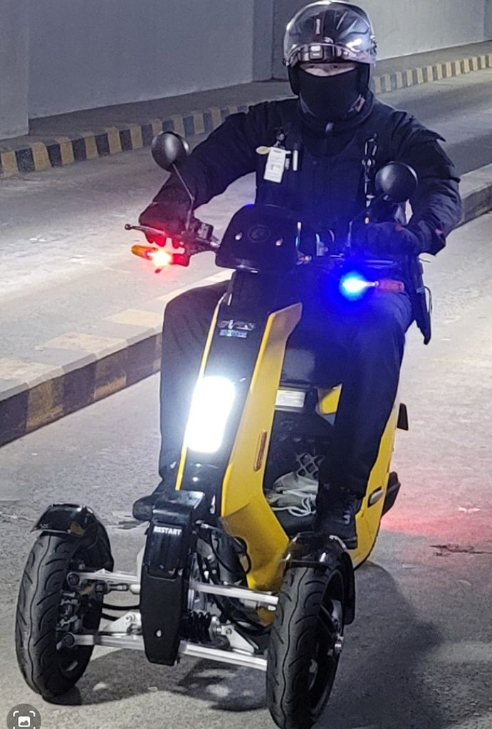 S-V28 역삼륜 전기 바이크 이미지