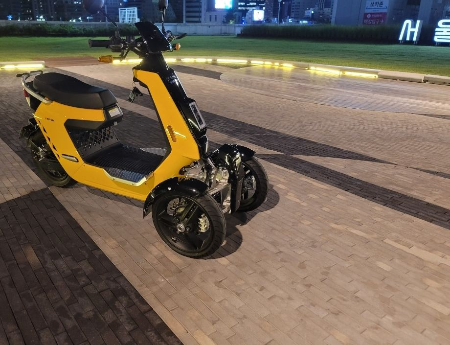 S-V28 역삼륜 전기 바이크 이미지