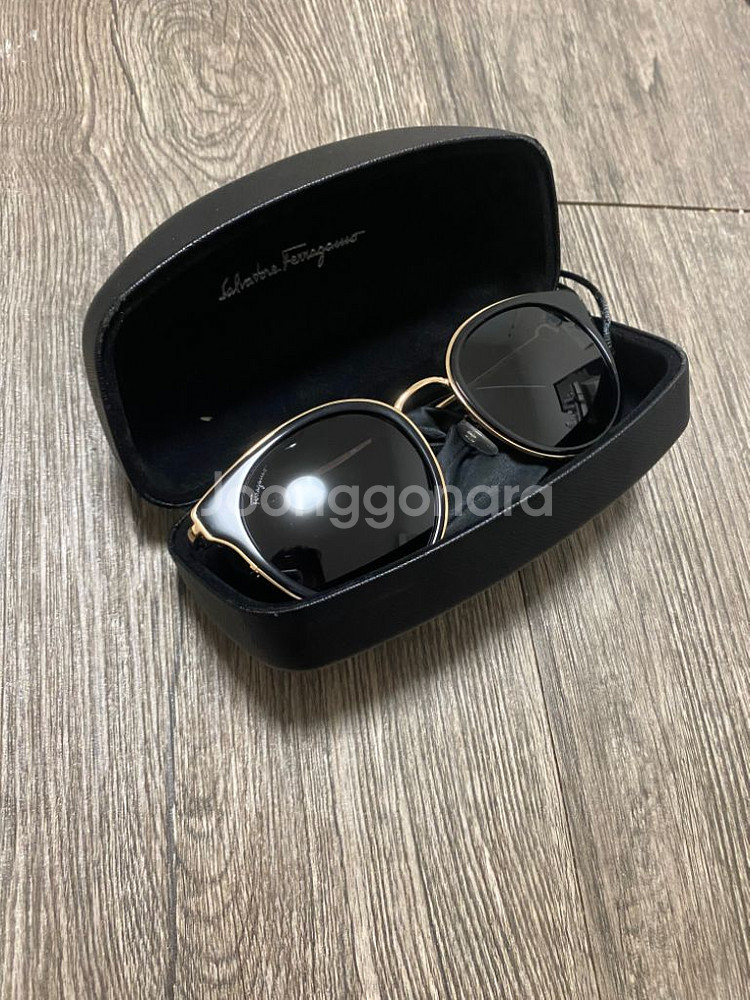 페레가모 선글라스--3