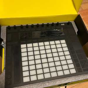 에이블톤 푸쉬2 ableton push2 판매(택포)