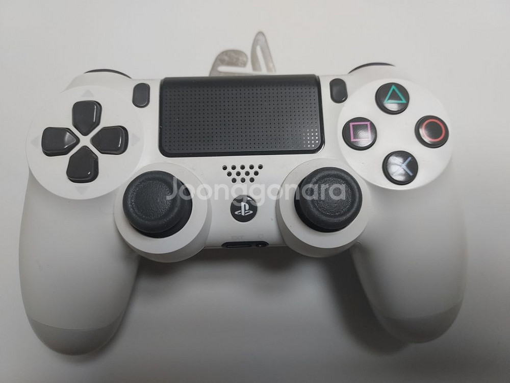 PS4프로 커펌가능한 버전 상태 깨끗 소리 조용--3
