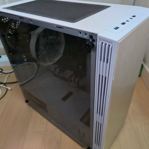 부산 i7 8700 램 16g 윈도우정품 컴퓨터 팝니다