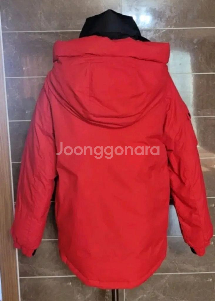 (여성S-M사이즈) 게스 패딩(오리100)--2