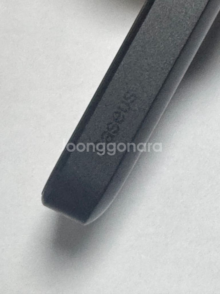 베이스어스 마그네틱 보조배터리 5000mAh 20W--1