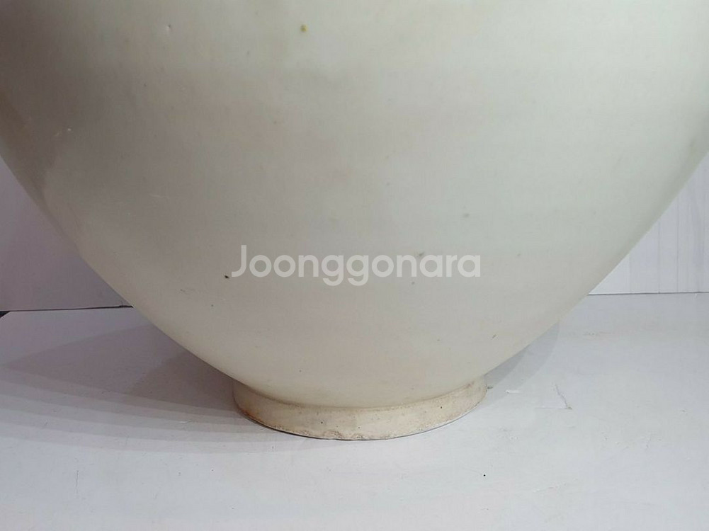 백자 달항아리--6