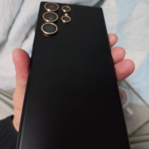 갤럭시 울트라 23 팝니다 급처 상태좋음