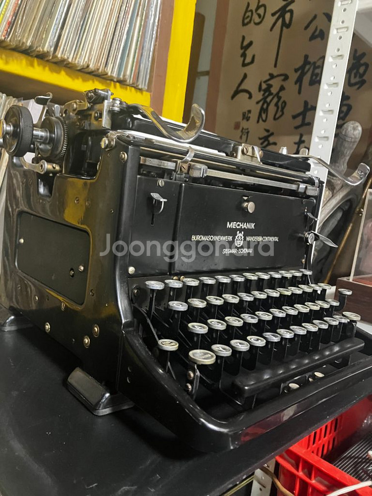 컨티넨탈 빈티지 타자기--1