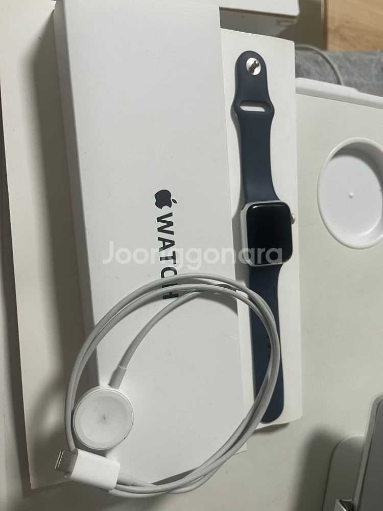 애플워치 2023 se2 40mm 실버팝니다--3