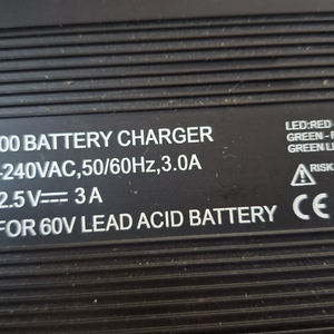 C300 Battery charger 72.5V 3A