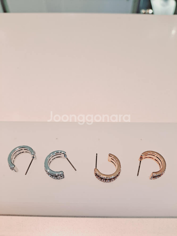 (새상품) 첨부터 착한가격스와로브스키 귀걸이--4