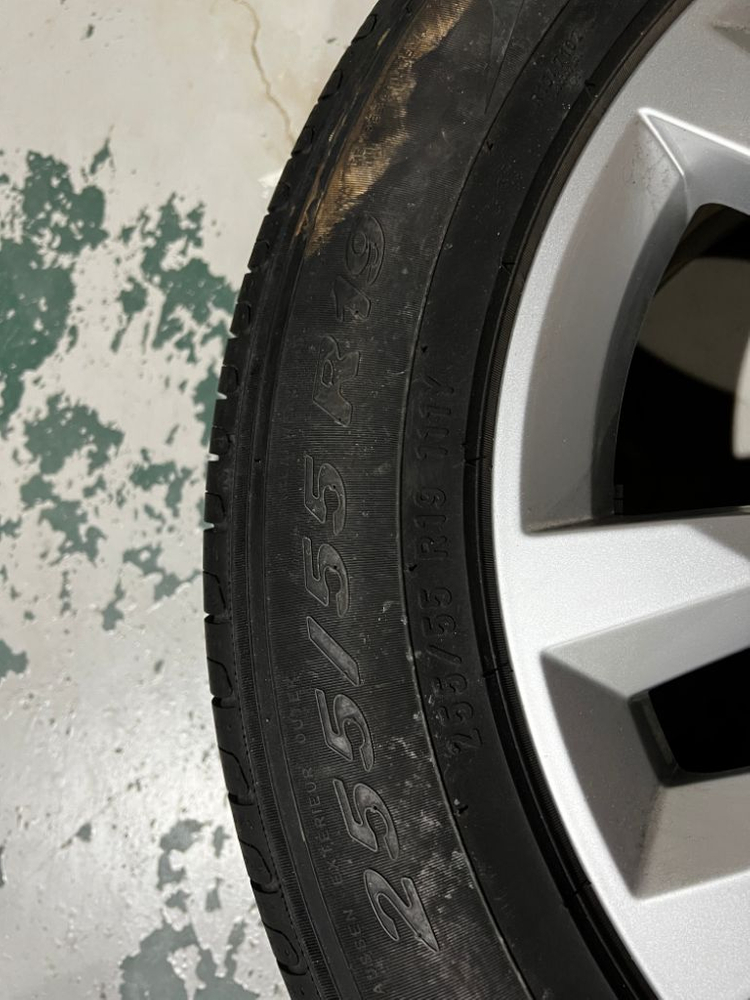 아우디 Q7 순정 휠타이어 피렐리 255 55 19--3