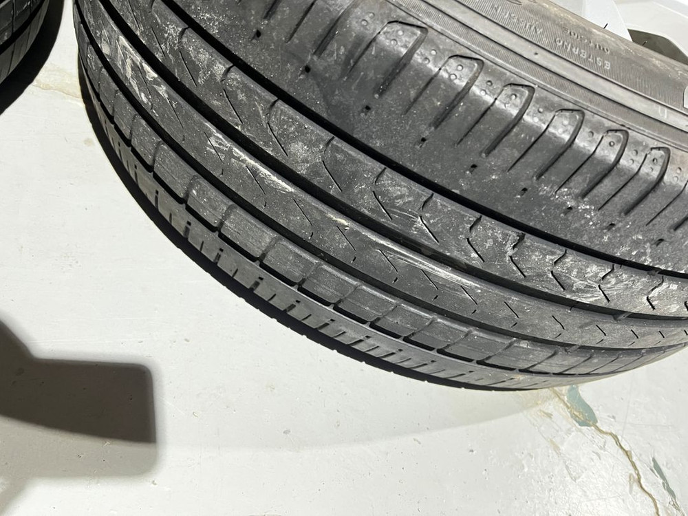 아우디 Q7 순정 휠타이어 피렐리 255 55 19--4