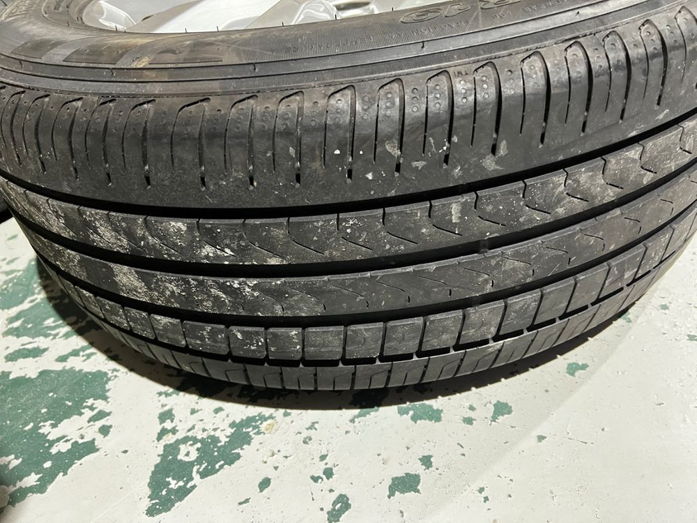 아우디 Q7 순정 휠타이어 피렐리 255 55 19--5