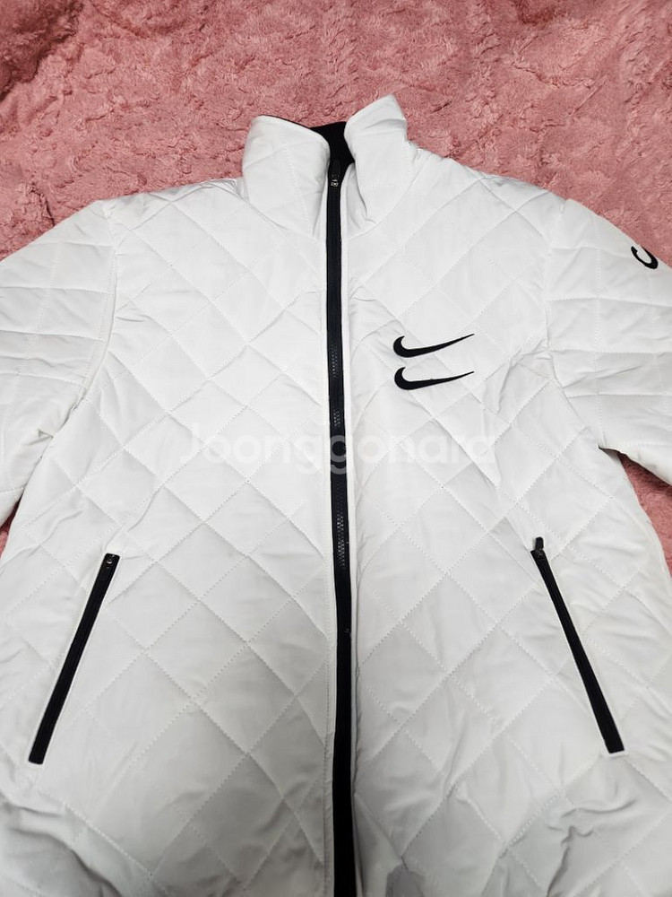 나이키 빅스우시 누빔 패딩 팝니다--0