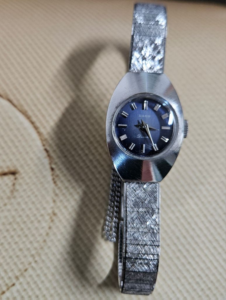 빈티지 라도 여성용 수동태엽식 메탈 시계 이미지