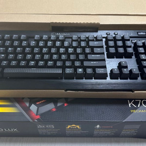 커세어 k70 lux led 적축 팝니다!